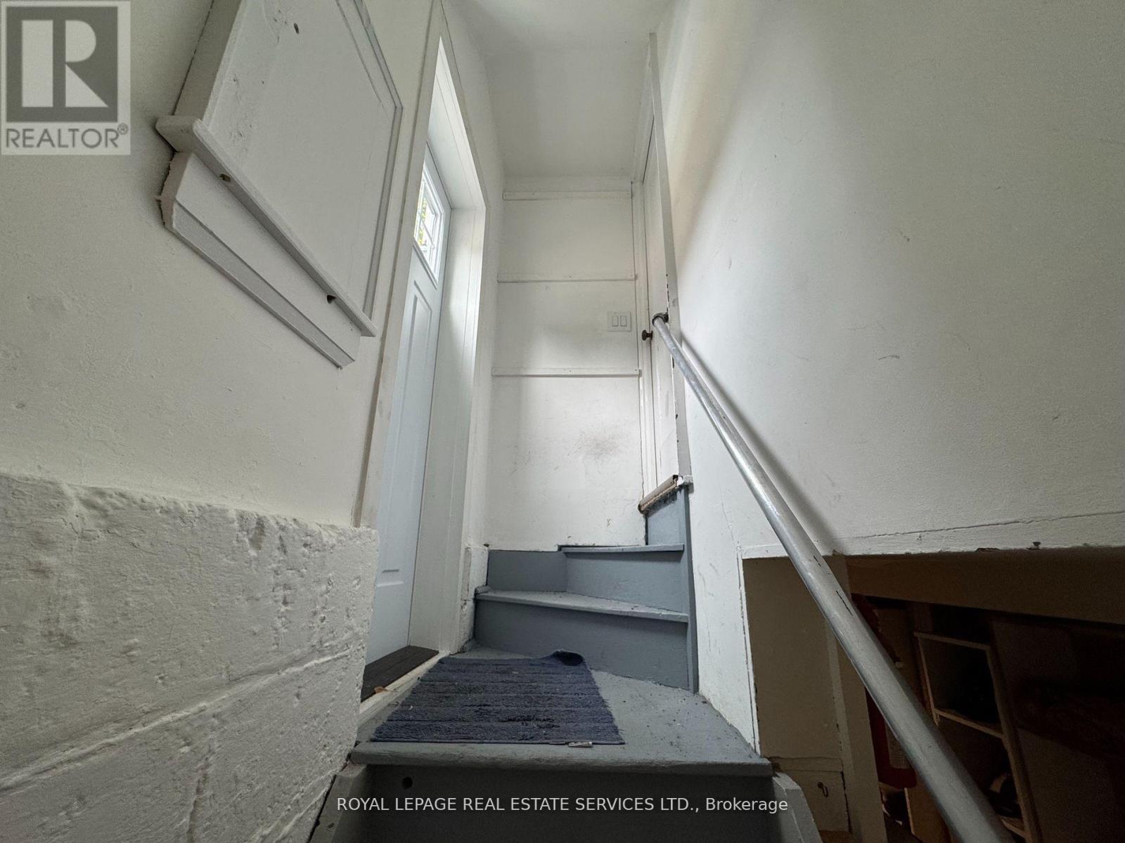 1565 Mount Pleasant Road, Toronto, ON - Indoor Photo Showing Other Room