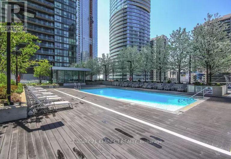 4103 - 65 Bremner Boulevard, Toronto, ON - Outdoor