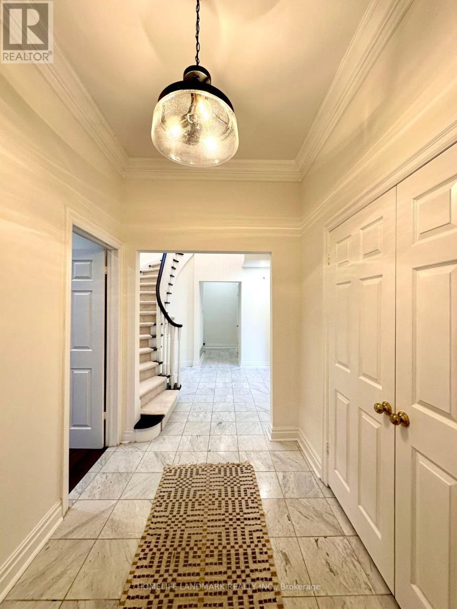 7 Killarney Road, Toronto, ON - Indoor Photo Showing Other Room