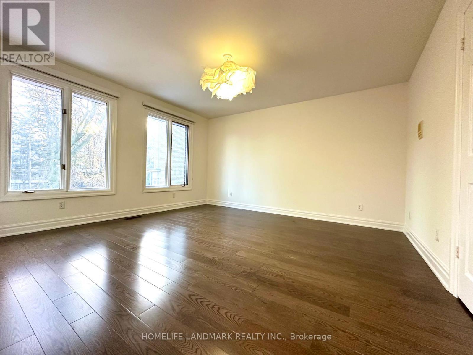 7 Killarney Road, Toronto, ON - Indoor Photo Showing Other Room