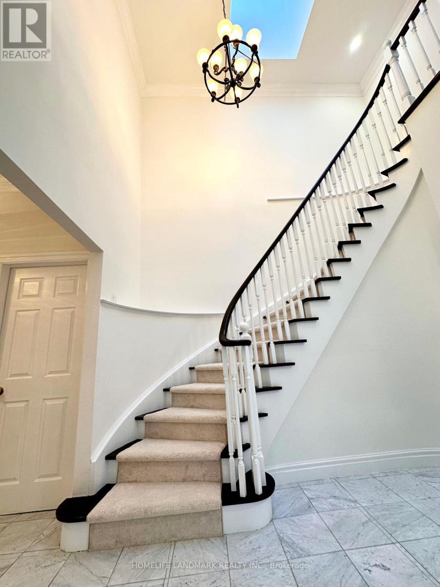 7 Killarney Road, Toronto, ON - Indoor Photo Showing Other Room