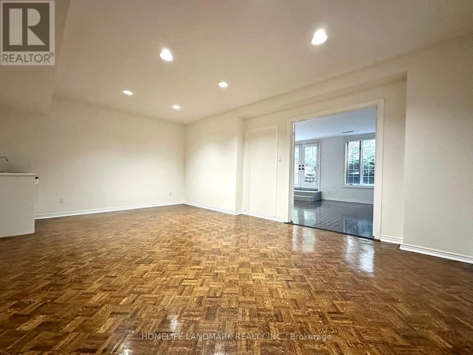 7 Killarney Road, Toronto, ON - Indoor Photo Showing Other Room