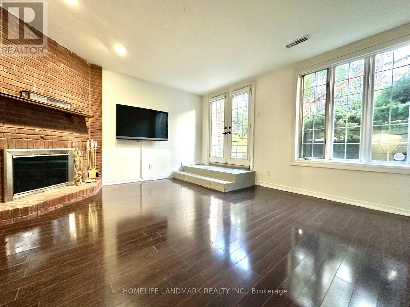 7 Killarney Road, Toronto, ON - Indoor With Fireplace