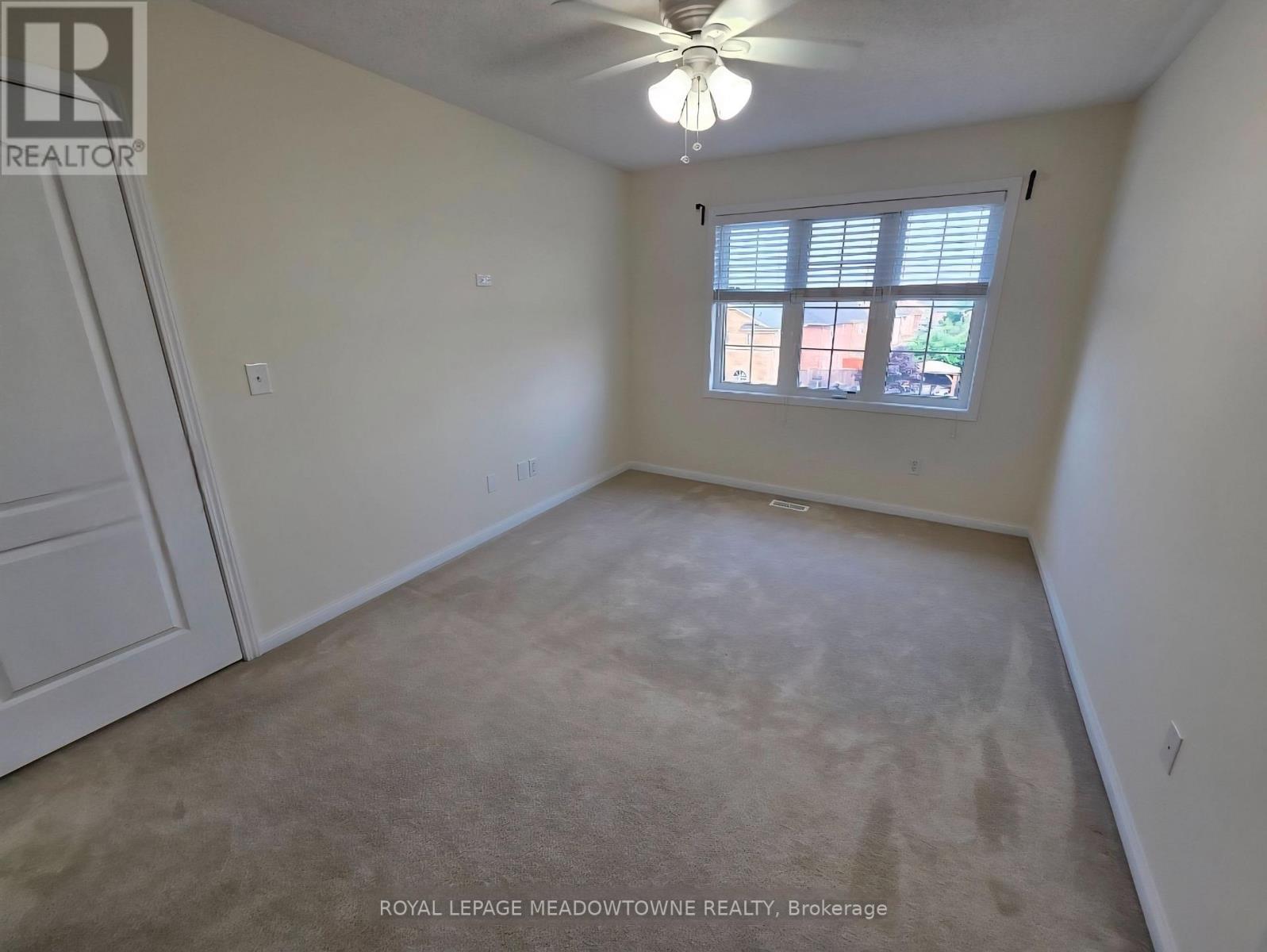 62 - 620 Ferguson Drive, Milton, ON - Indoor Photo Showing Other Room