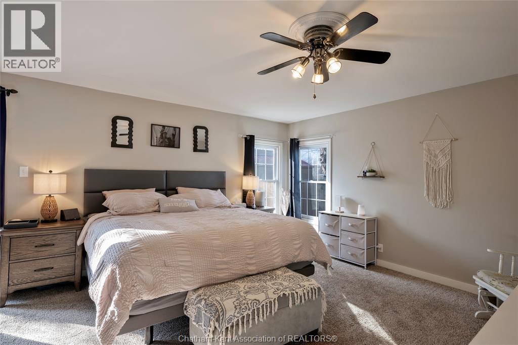19120 Hill Road, Morpeth, ON - Indoor Photo Showing Bedroom