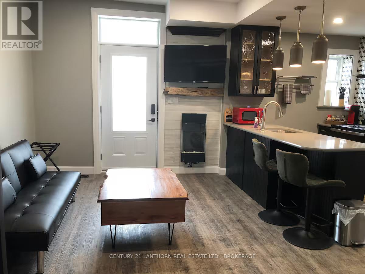 45 Chestnut Street, Kingston (East Of Sir John A. Blvd), ON - Indoor Photo Showing Other Room With Fireplace