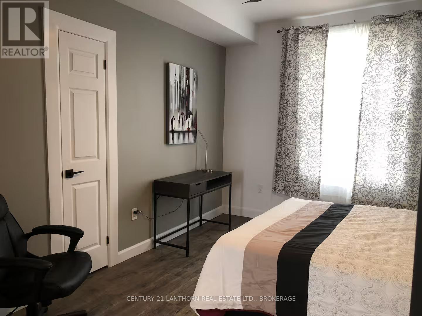 45 Chestnut Street, Kingston (East Of Sir John A. Blvd), ON - Indoor Photo Showing Bedroom