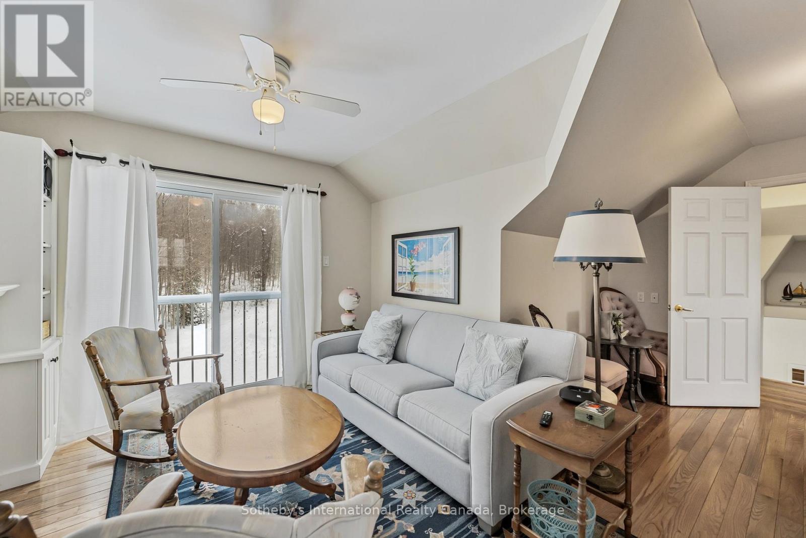 679 Sandy Bay Road, Tiny, ON - Indoor Photo Showing Living Room