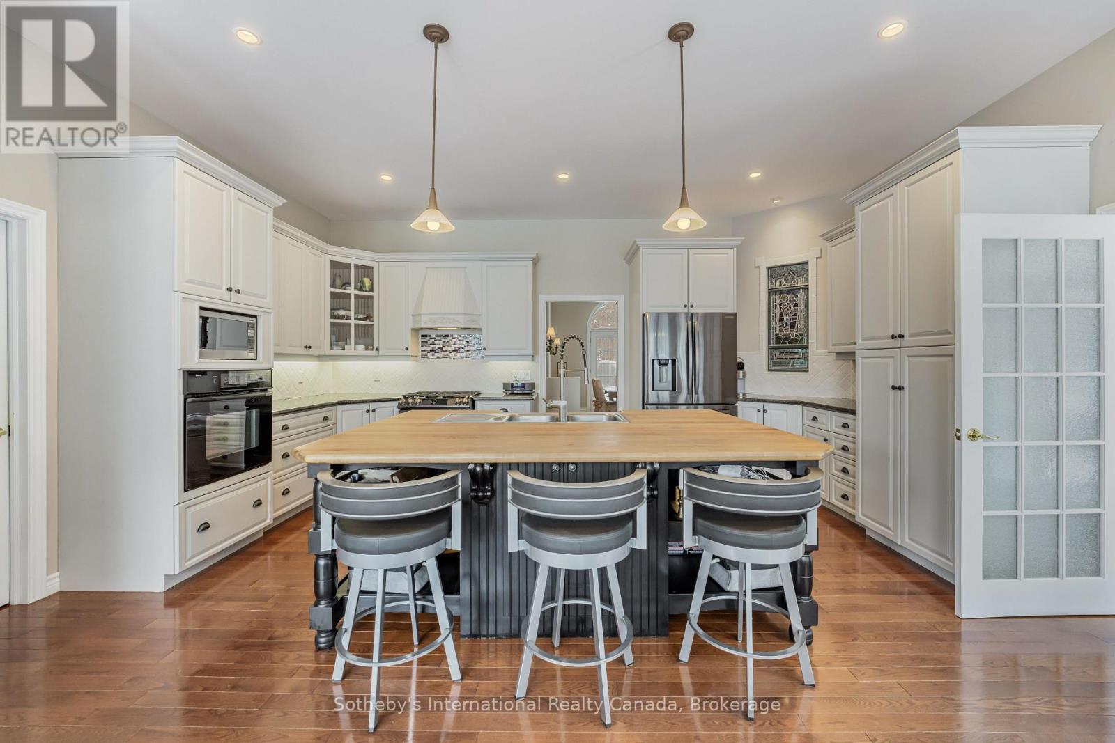 679 Sandy Bay Road, Tiny, ON - Indoor