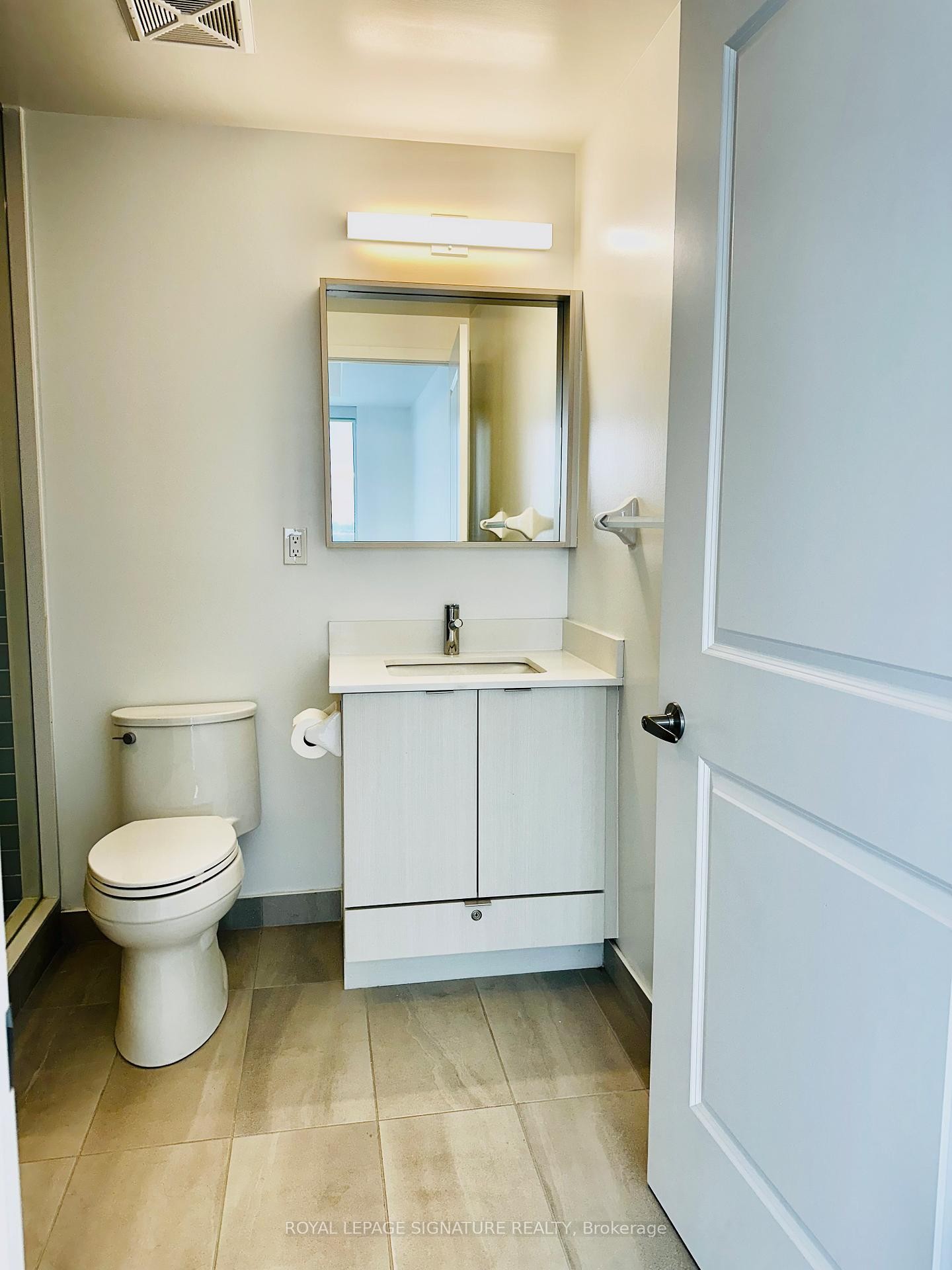 808-4675 Metcalfe Avenue, Mississauga, ON - Indoor Photo Showing Bathroom