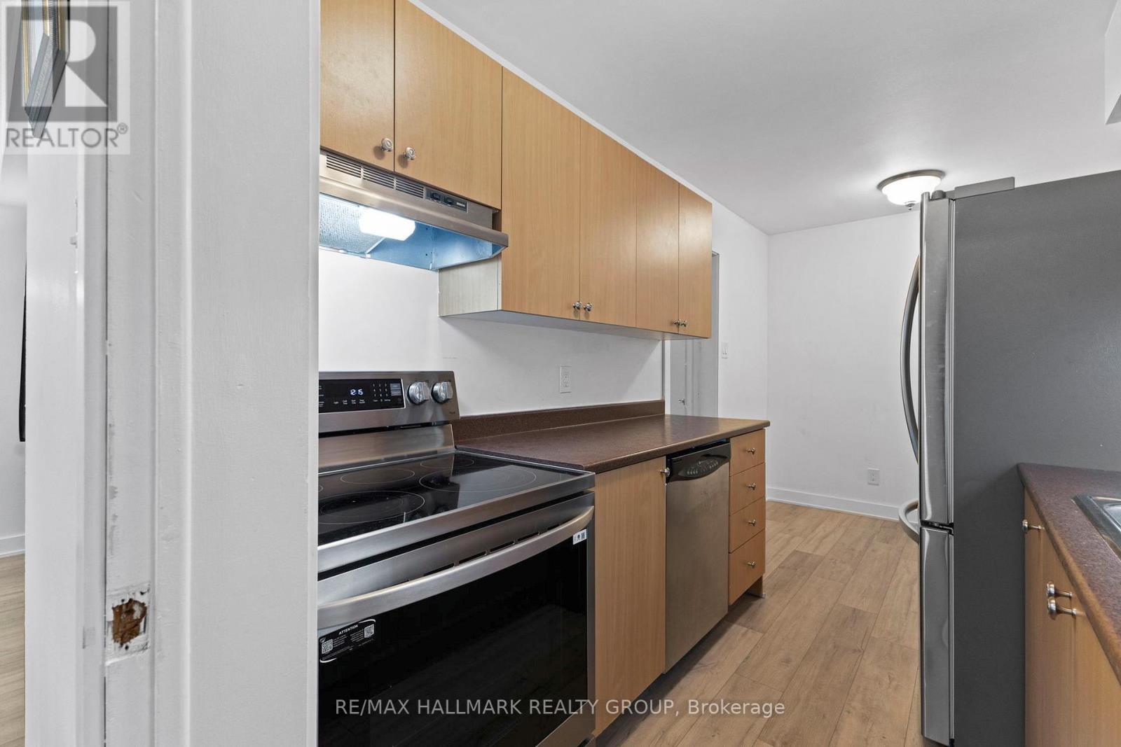 463 Canotia Place, Ottawa, ON - Indoor Photo Showing Kitchen