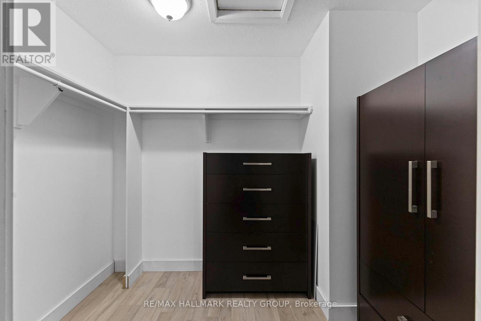 463 Canotia Place, Ottawa, ON - Indoor With Storage