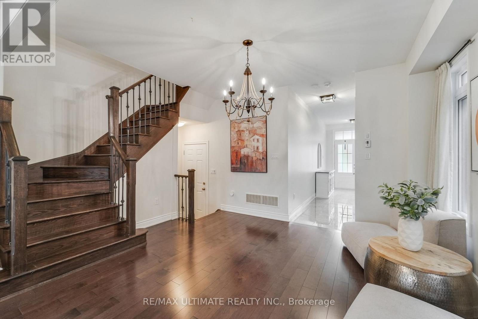 37 Zenith Avenue, Vaughan, ON - Indoor Photo Showing Other Room