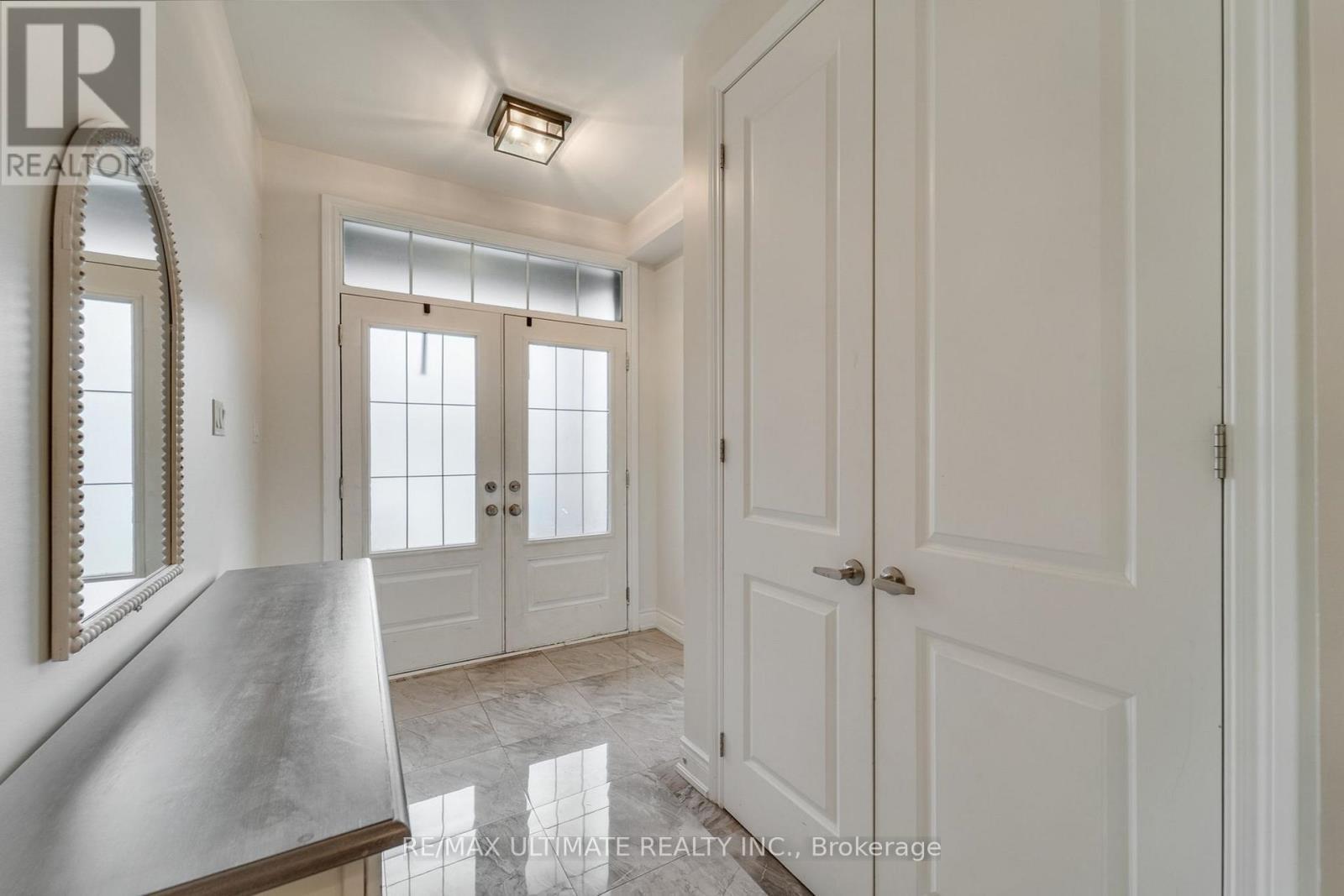 37 Zenith Avenue, Vaughan, ON - Indoor Photo Showing Other Room