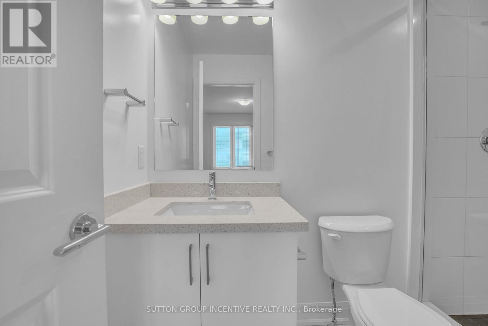 1 - 3 Ranch Terrace, Barrie, ON - Indoor Photo Showing Bathroom