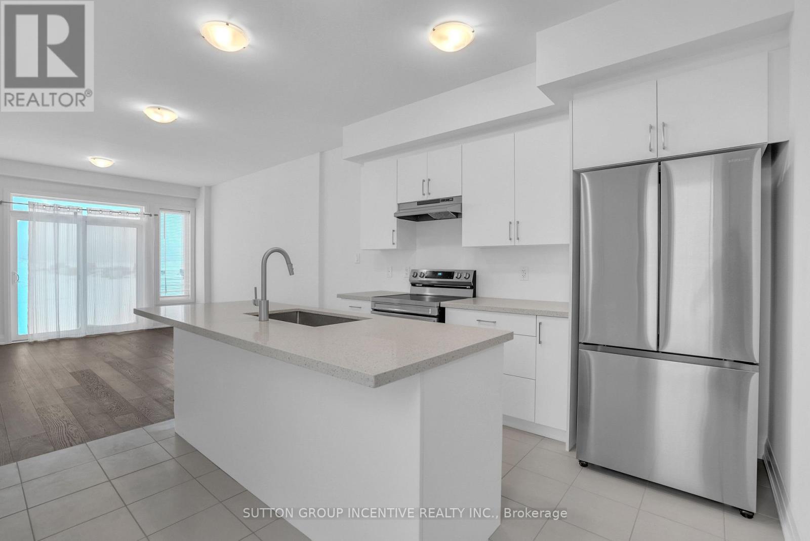 1 - 3 Ranch Terrace, Barrie, ON - Indoor Photo Showing Kitchen With Stainless Steel Kitchen With Upgraded Kitchen