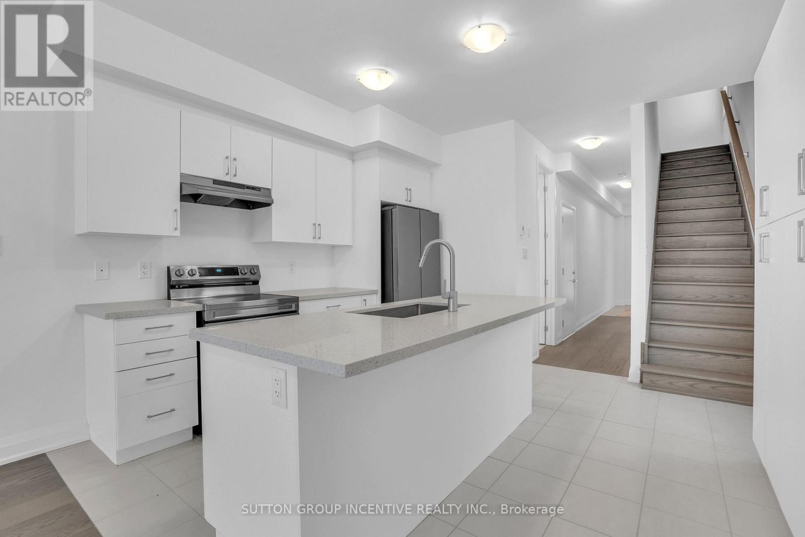 1 - 3 Ranch Terrace, Barrie, ON - Indoor Photo Showing Kitchen