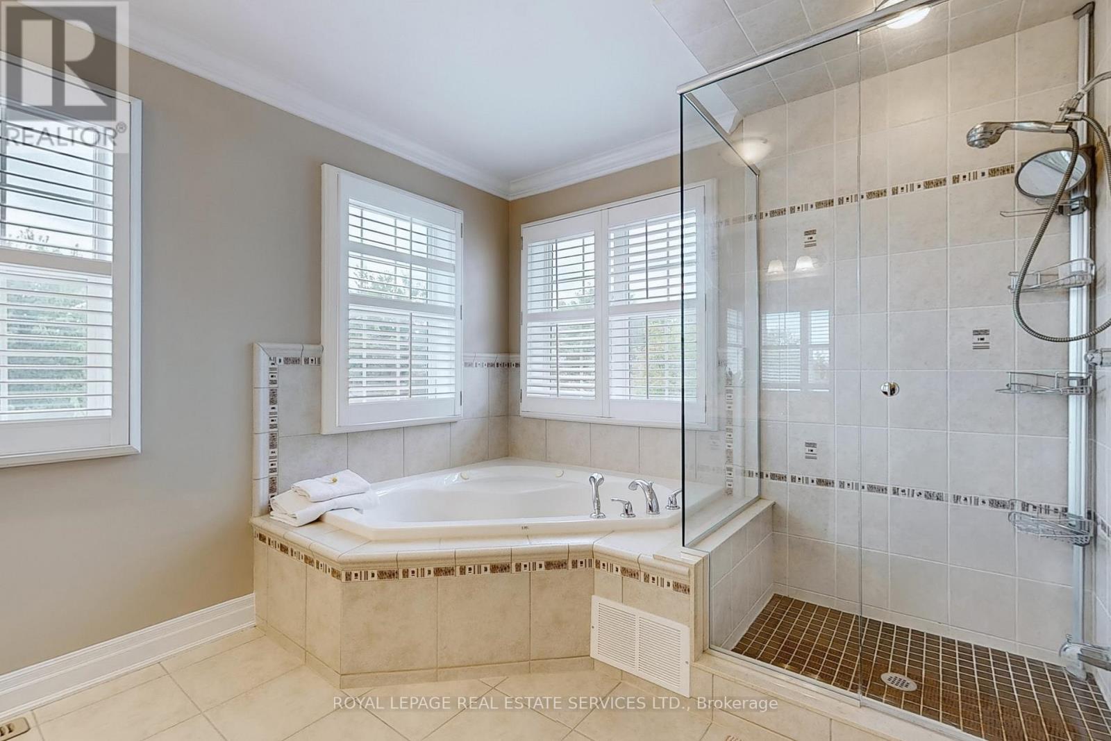 659 Hood Terrace, Milton, ON - Indoor Photo Showing Bathroom