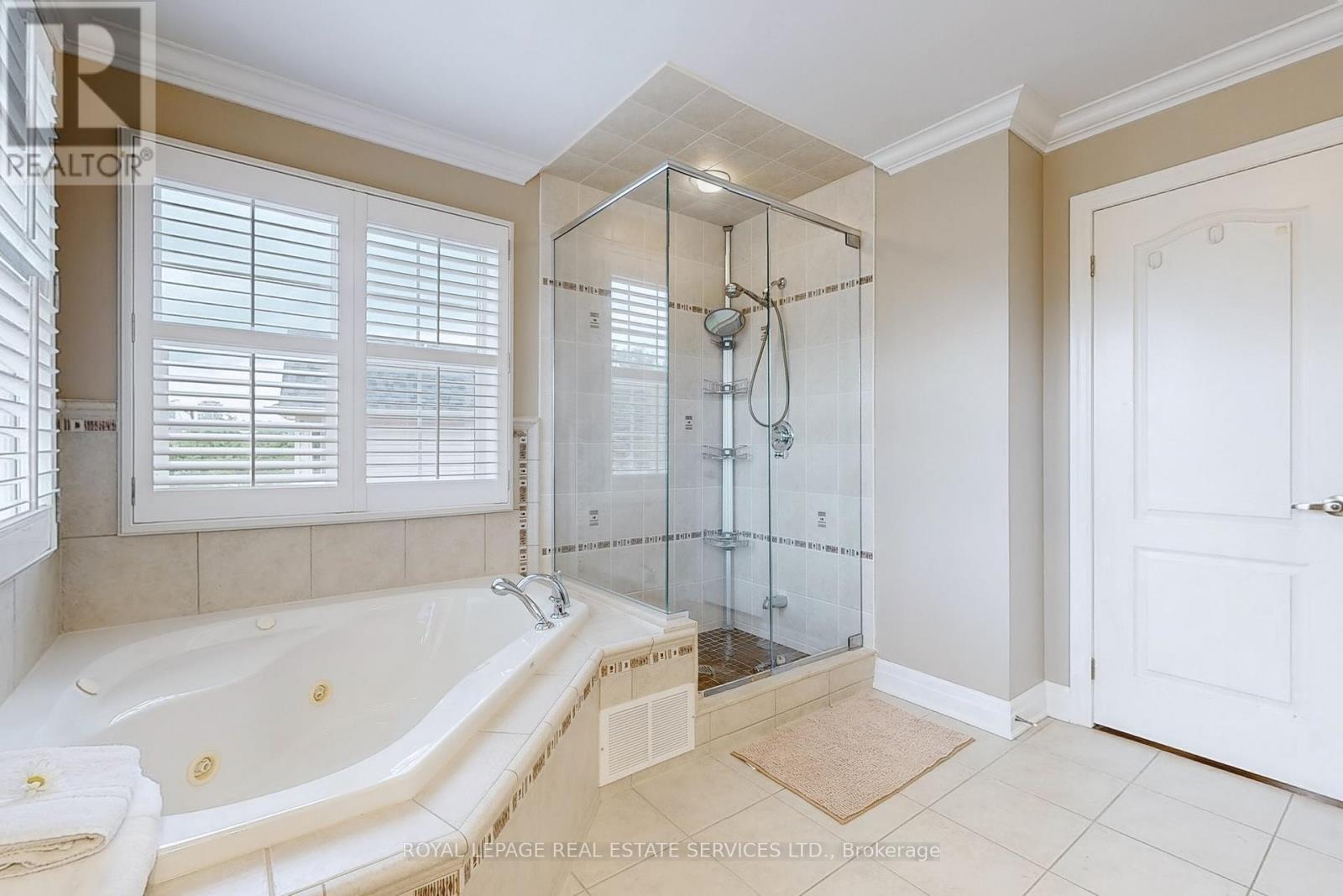 659 Hood Terrace, Milton, ON - Indoor Photo Showing Bathroom
