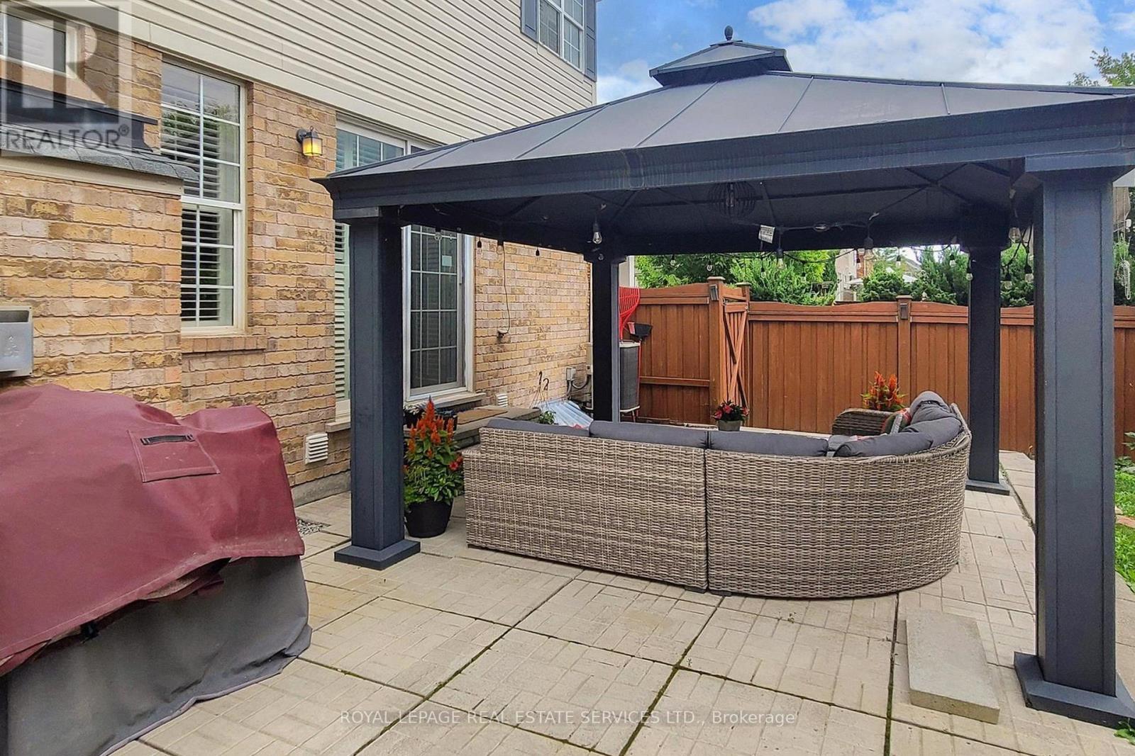 659 Hood Terrace, Milton, ON - Outdoor With Deck Patio Veranda With Exterior