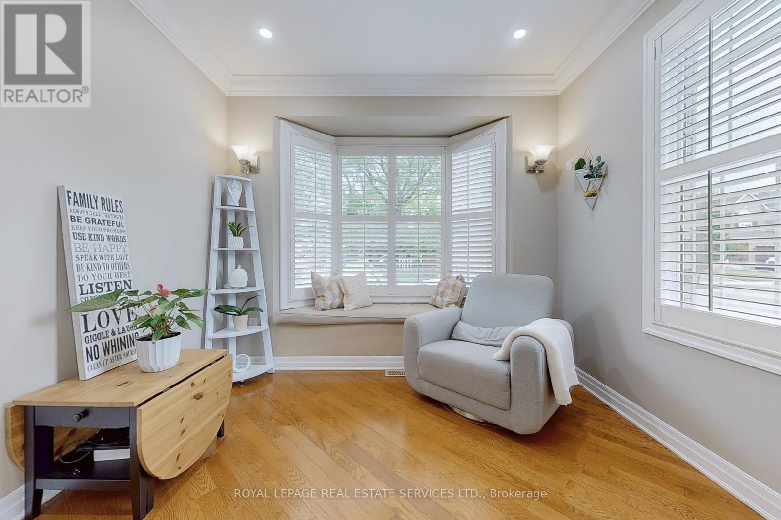 659 Hood Terrace, Milton, ON - Indoor Photo Showing Other Room