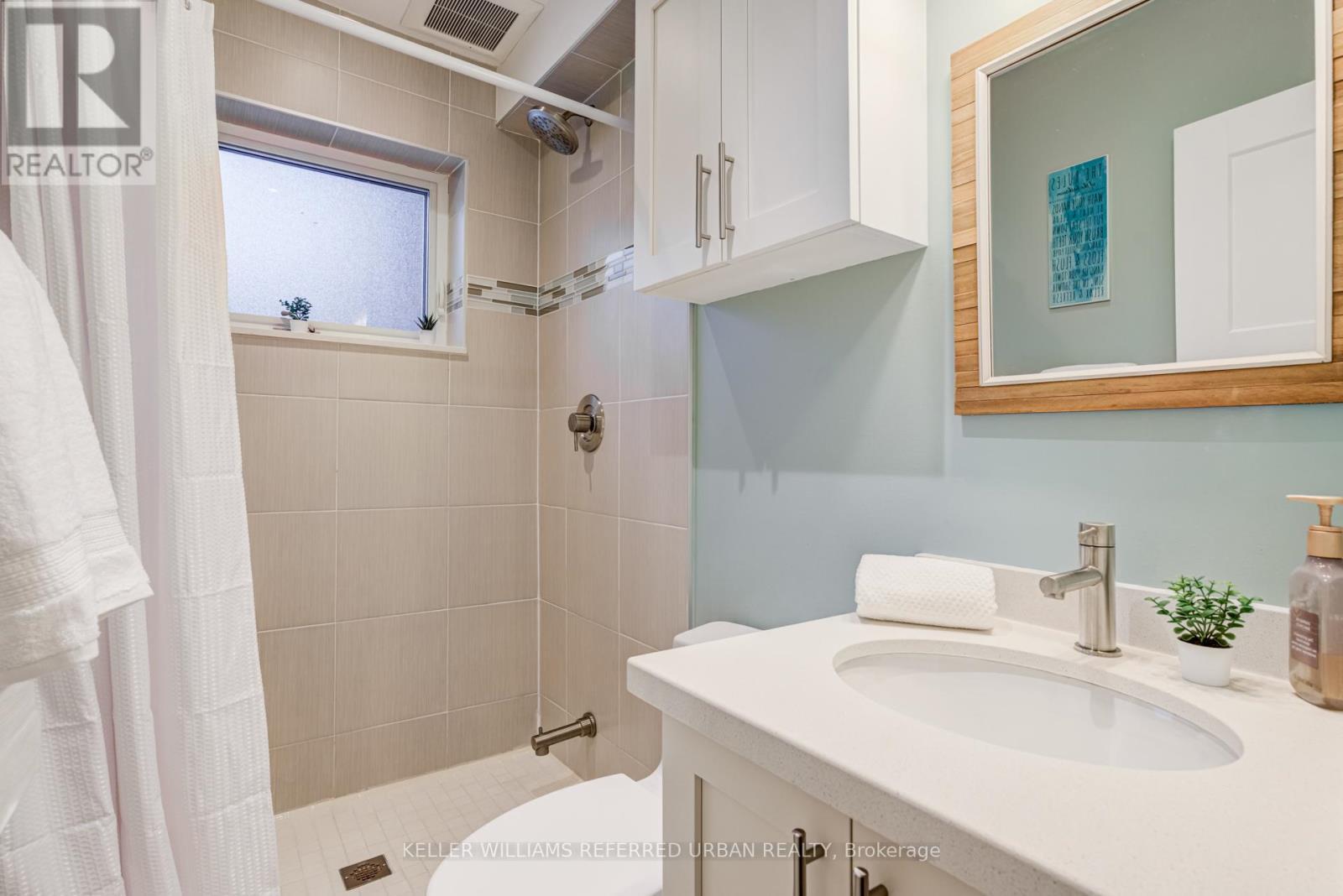 126 Beaver Bend Crescent, Toronto, ON - Indoor Photo Showing Bathroom