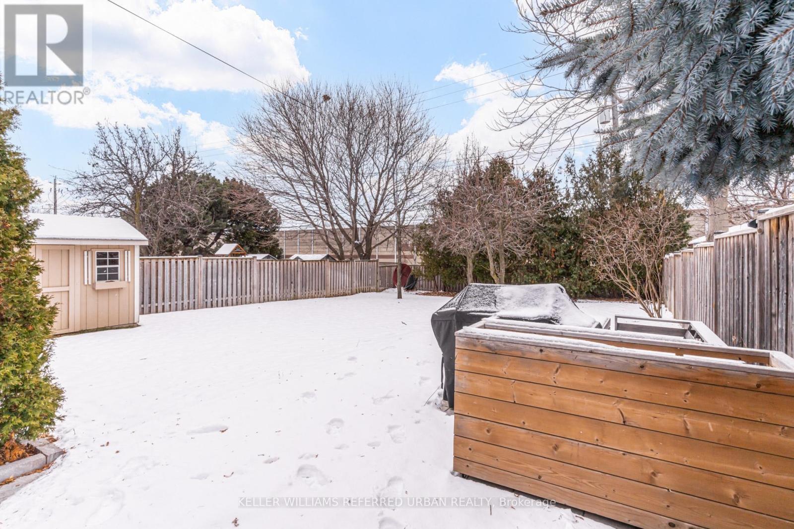 126 Beaver Bend Crescent, Toronto, ON - Outdoor