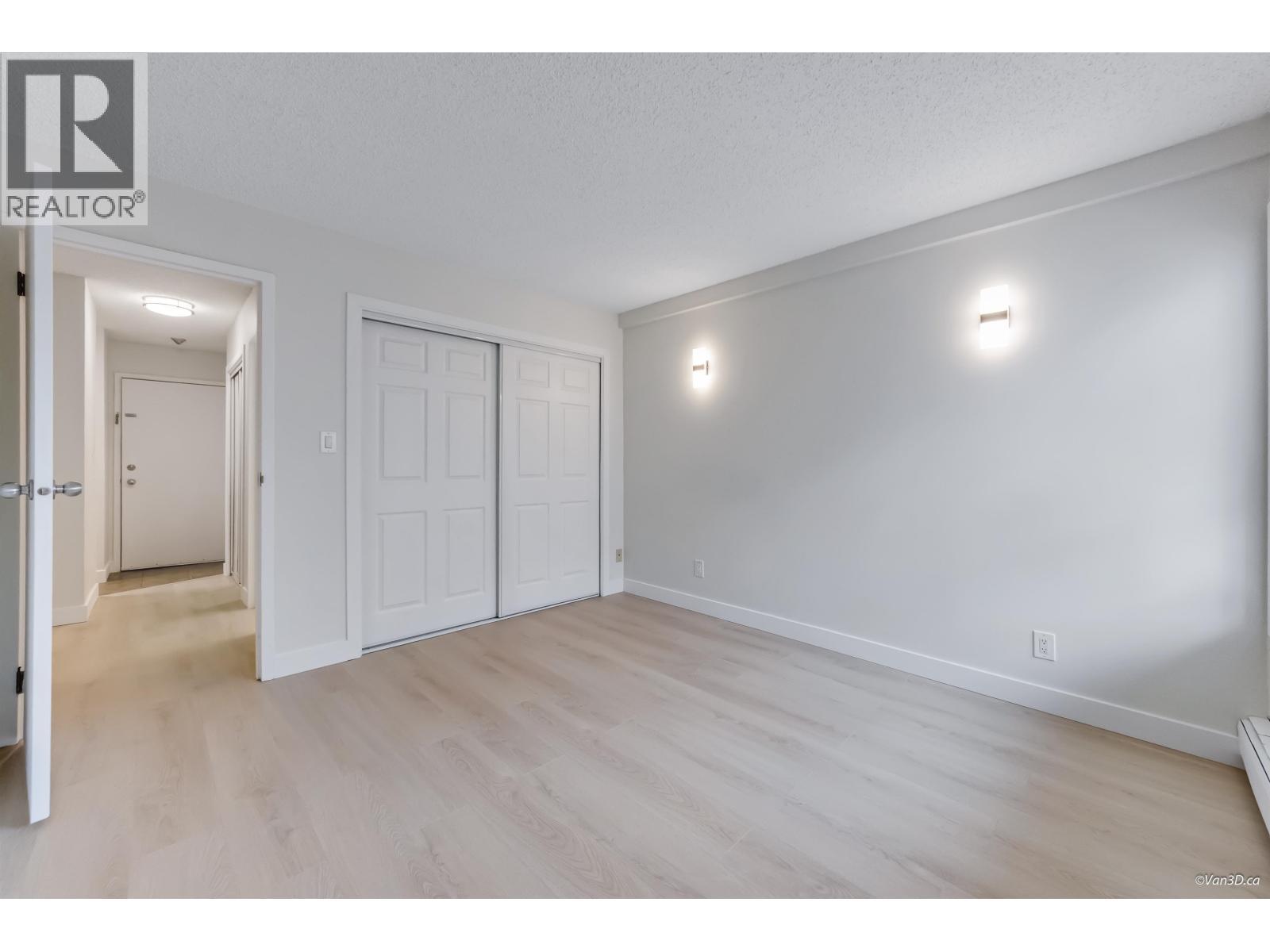 115 8591 Westminster Highway, Richmond, BC - Indoor Photo Showing Other Room