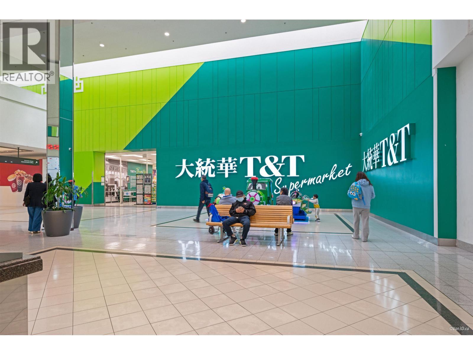 115 8591 Westminster Highway, Richmond, BC - Indoor Photo Showing Other Room