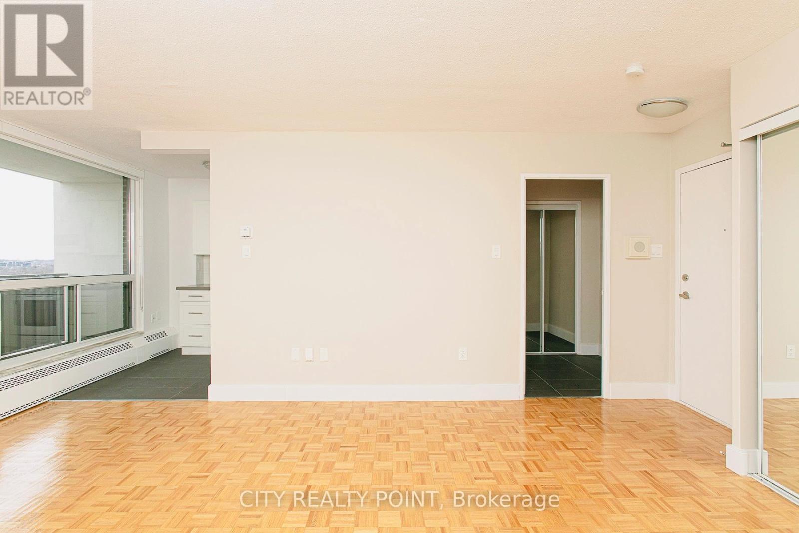 507 - 666 Spadina Avenue, Toronto, ON - Indoor Photo Showing Other Room
