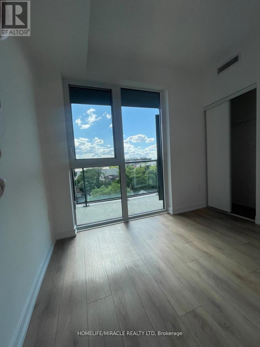 505 - 500 Dupont Street, Toronto, ON - Indoor Photo Showing Other Room