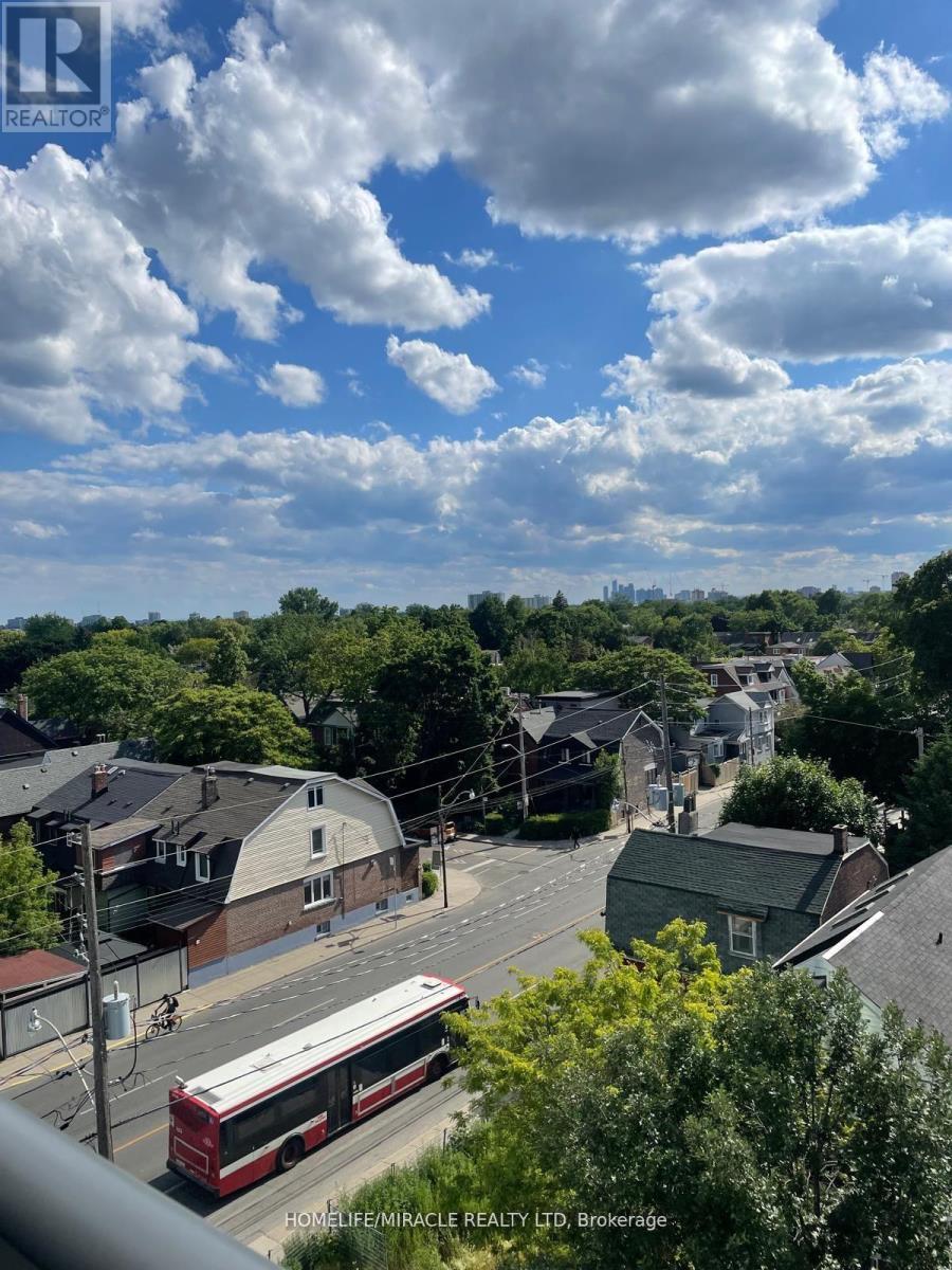 505 - 500 Dupont Street, Toronto, ON - Outdoor With View