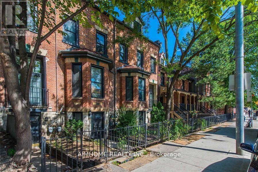 Th#2 - 360 R Dundas Street E, Toronto, ON - Outdoor