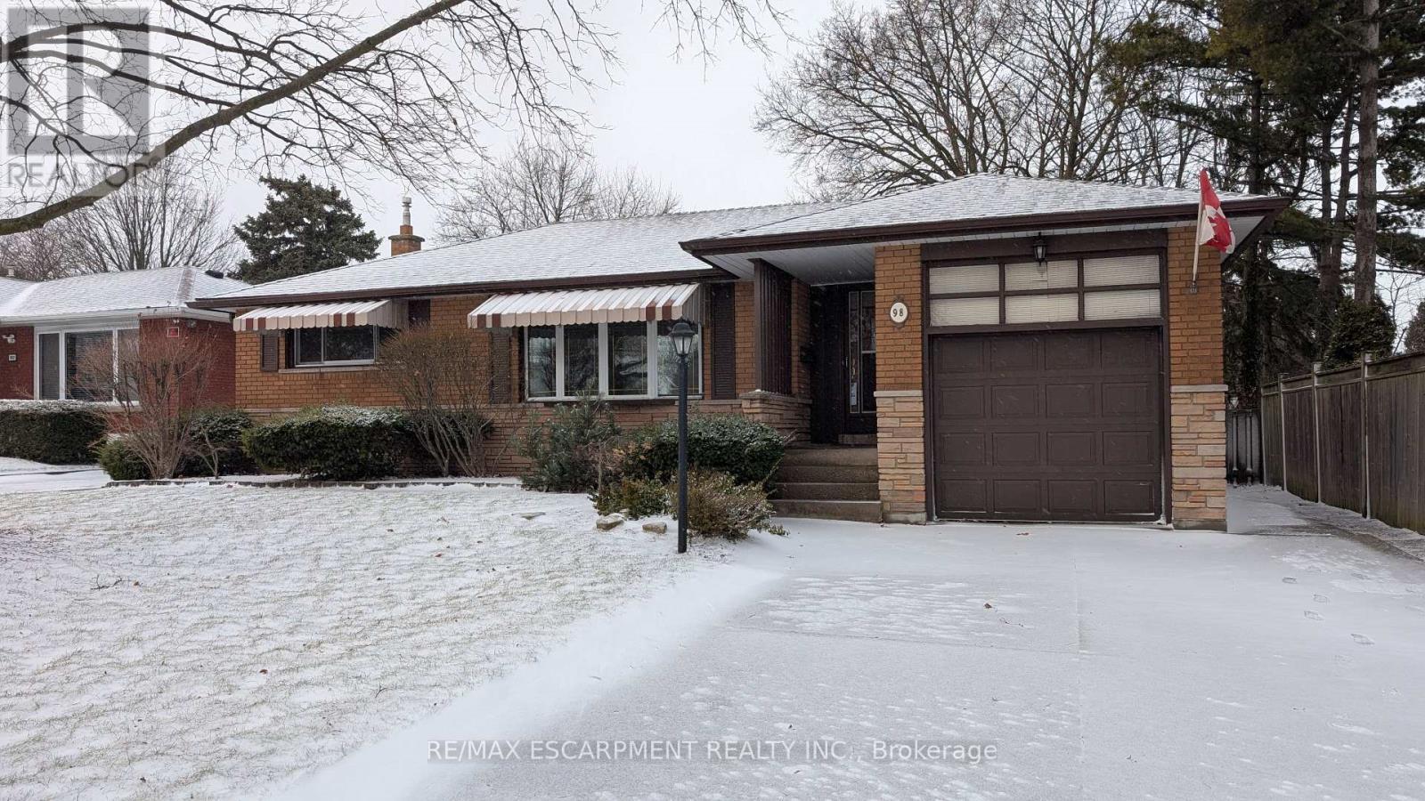 98 Laurier Avenue, Hamilton, ON - Outdoor