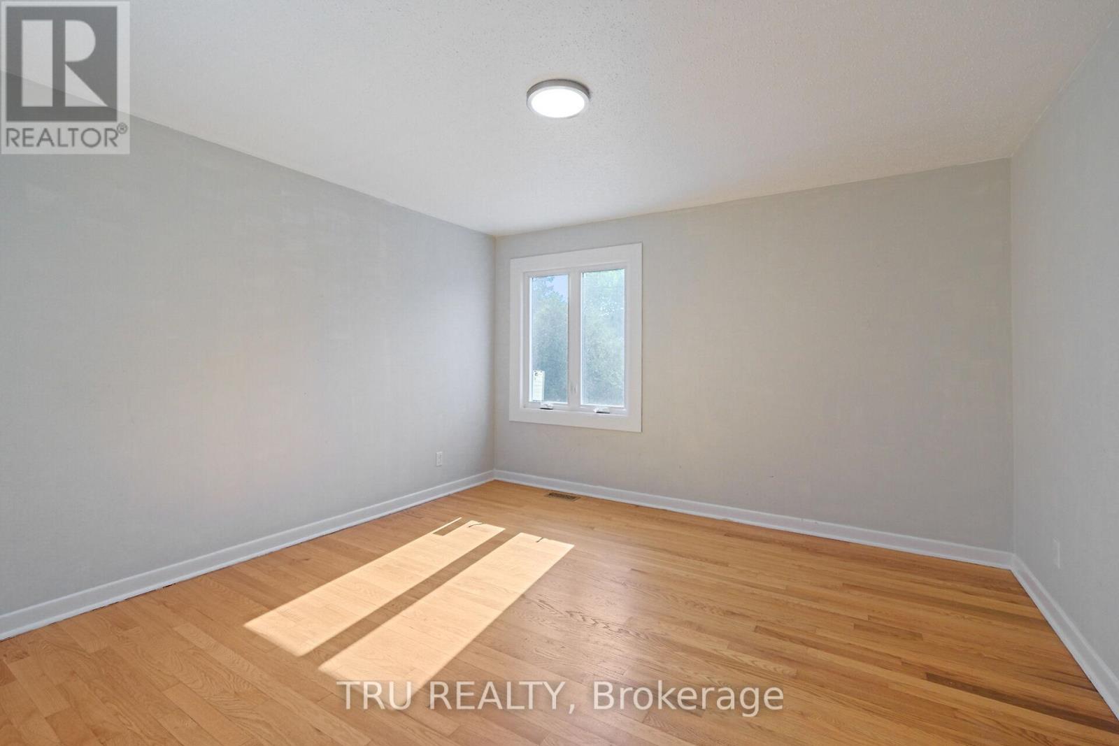 12 Apache Crescent, Ottawa, ON - Indoor Photo Showing Other Room