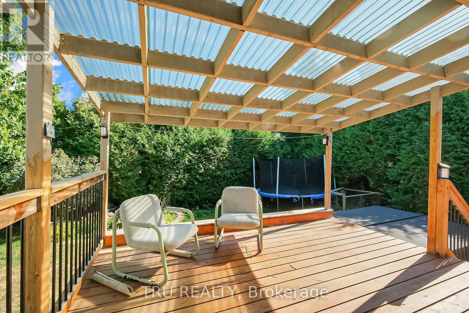 12 Apache Crescent, Ottawa, ON - Outdoor With Deck Patio Veranda With Exterior