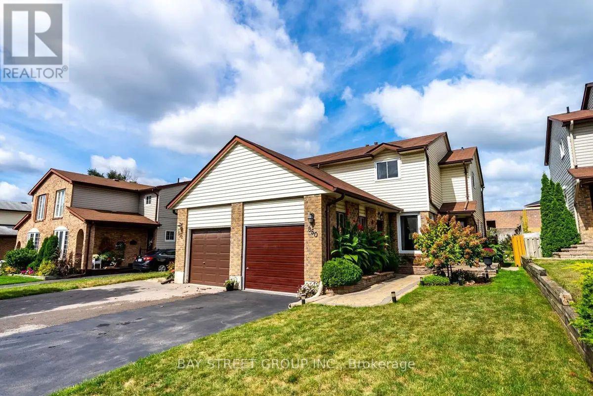 850 Monaghan Avenue, Oshawa, ON - Outdoor