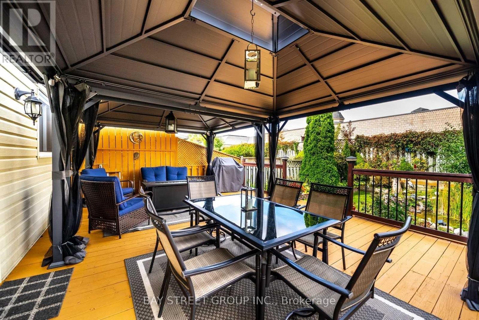 850 Monaghan Avenue, Oshawa, ON - Outdoor With Deck Patio Veranda With Exterior