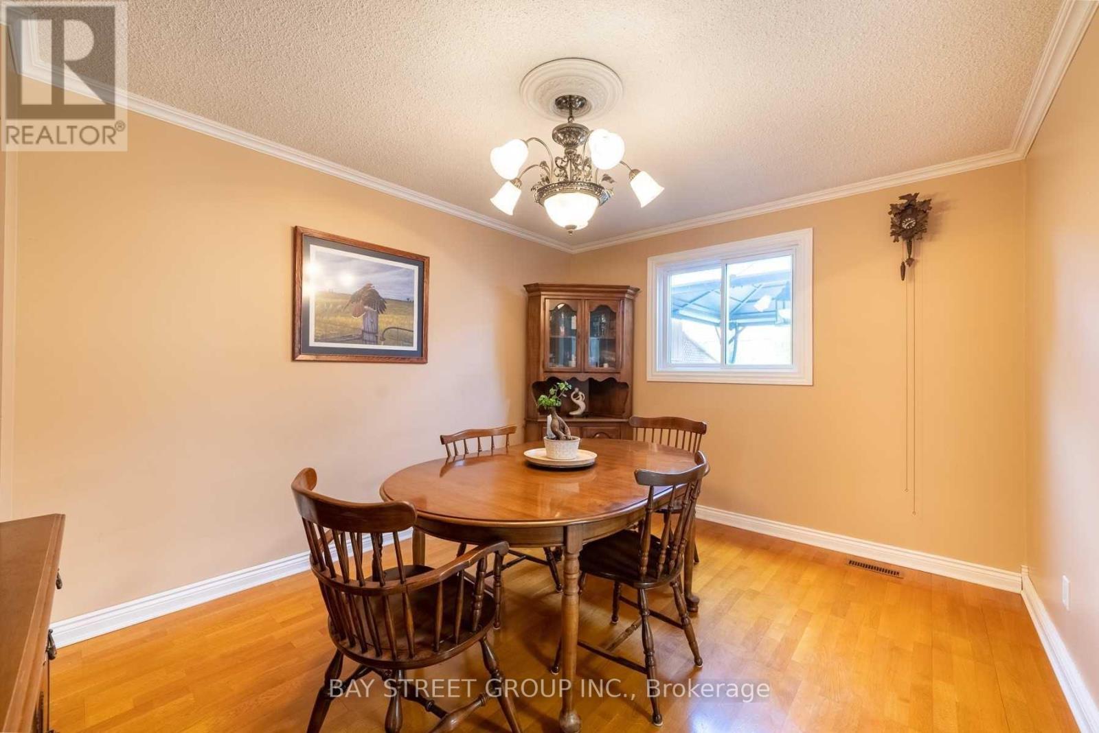 850 Monaghan Avenue, Oshawa, ON - Indoor Photo Showing Dining Room