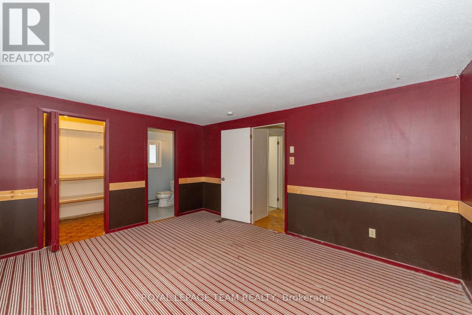 7 Coolbrook Cr Crescent, Ottawa, ON - Indoor