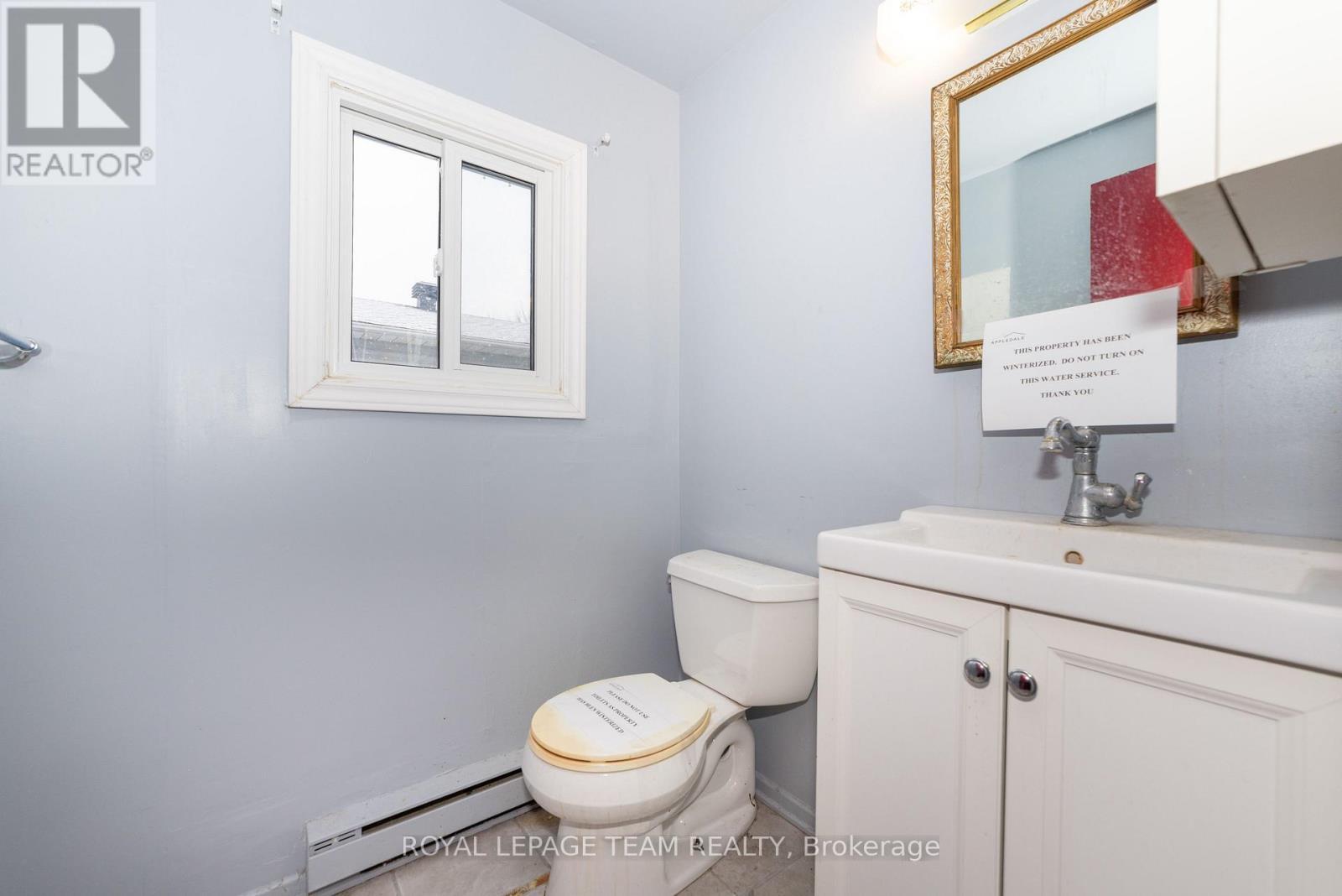 7 Coolbrook Cr Crescent, Ottawa, ON - Indoor Photo Showing Bathroom