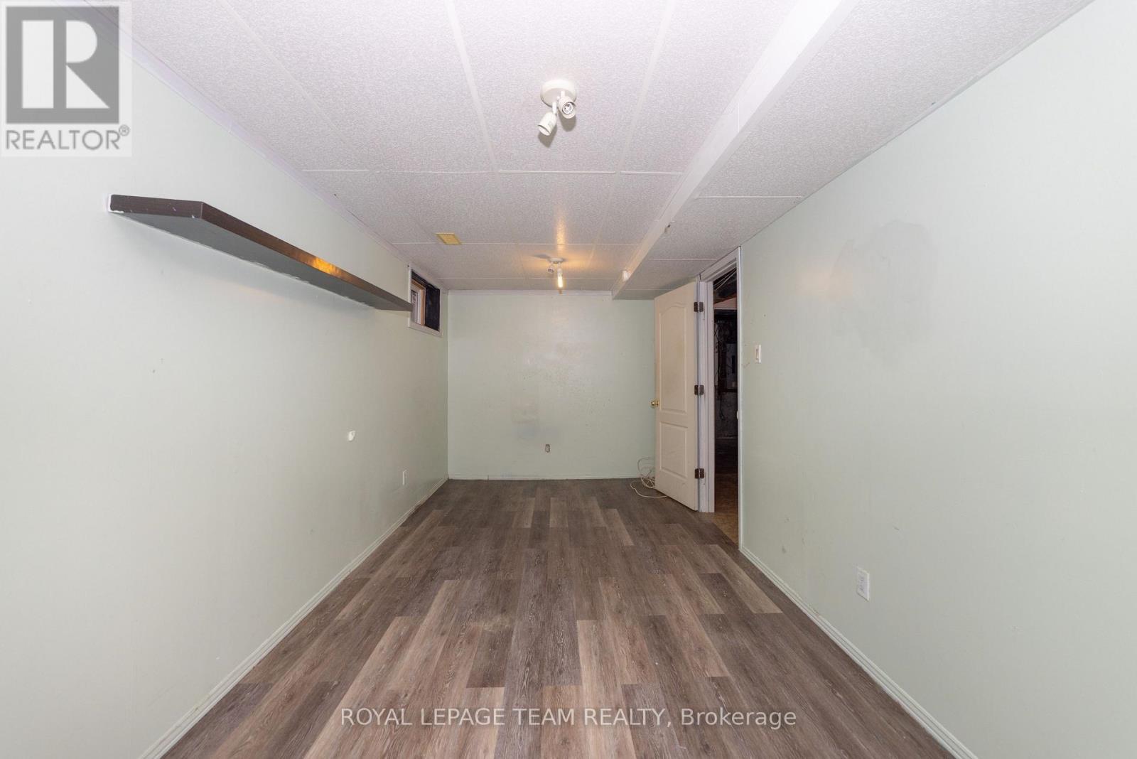 7 Coolbrook Cr Crescent, Ottawa, ON - Indoor Photo Showing Other Room