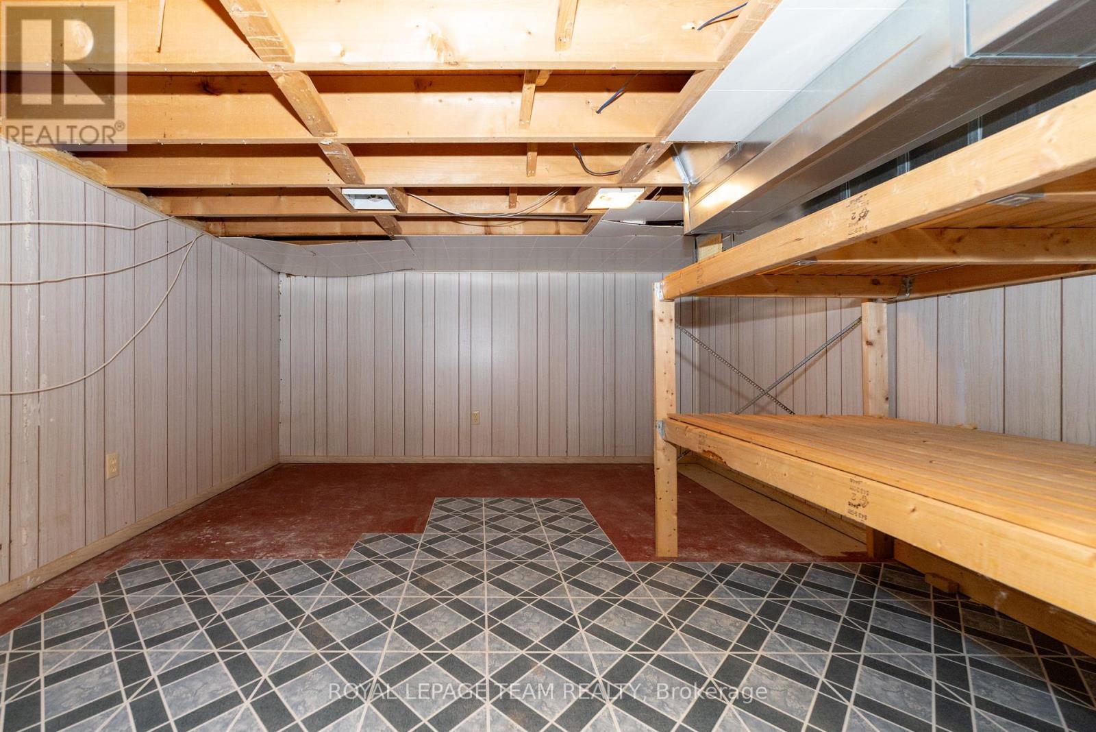 7 Coolbrook Cr Crescent, Ottawa, ON - Indoor