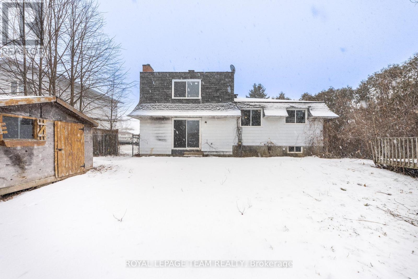 7 Coolbrook Cr Crescent, Ottawa, ON - Outdoor