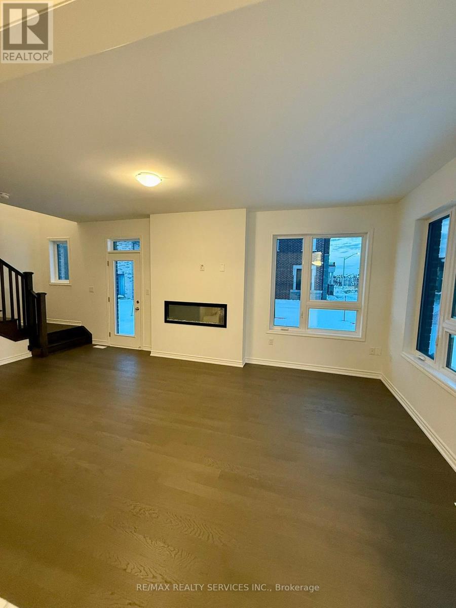 62 Gretzky Avenue, Barrie, ON - Indoor