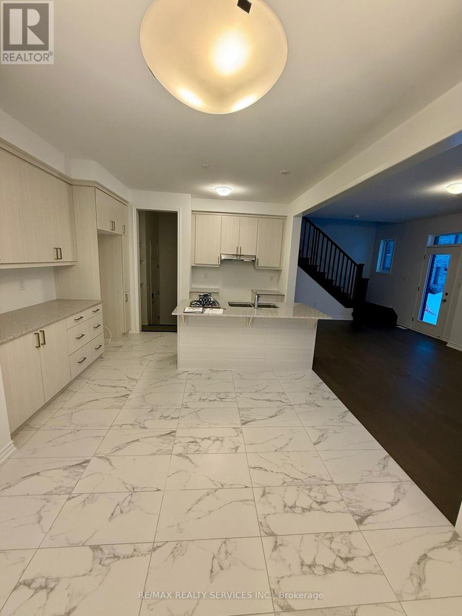 62 Gretzky Avenue, Barrie, ON - Indoor Photo Showing Other Room