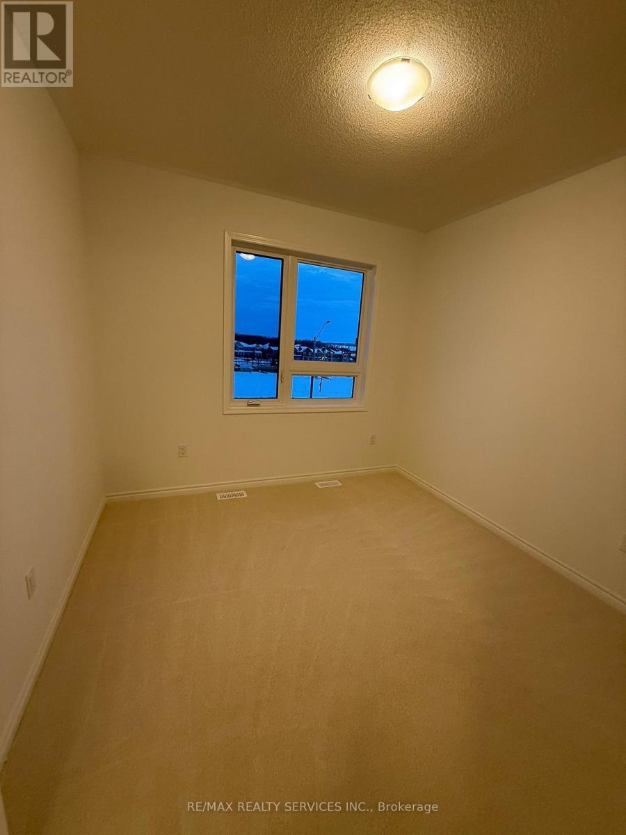 62 Gretzky Avenue, Barrie, ON - Indoor Photo Showing Other Room