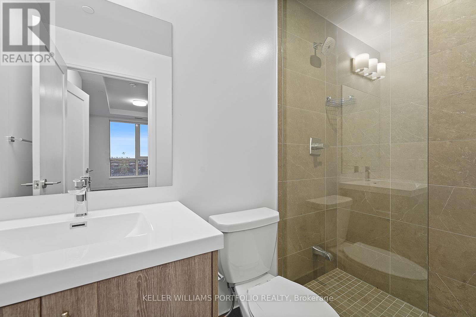 615 - 286 Main Street, Toronto, ON - Indoor Photo Showing Bathroom