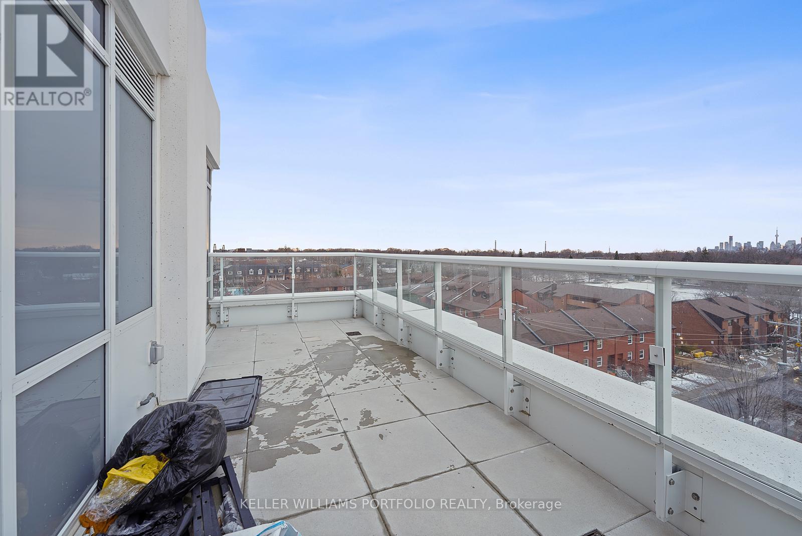 615 - 286 Main Street, Toronto, ON - Outdoor With View