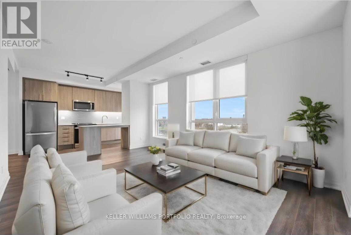 615 - 286 Main Street, Toronto, ON - Indoor Photo Showing Living Room